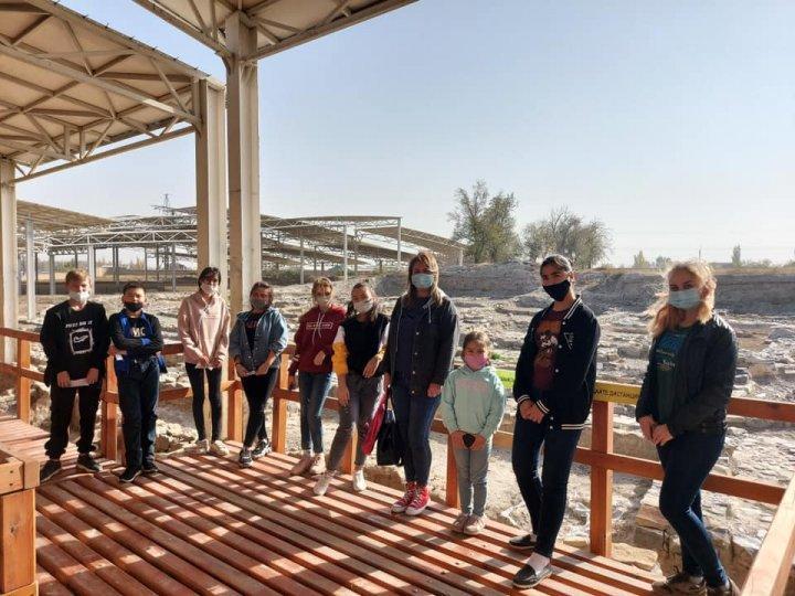 «Ежелгі Тараз ескерткіштері»