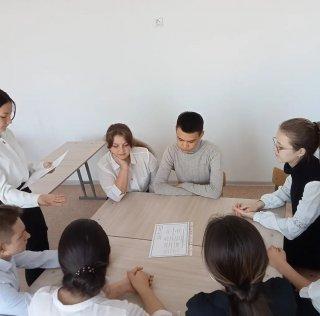 Собрание школьного самоуправления и органов "Жас Улан"