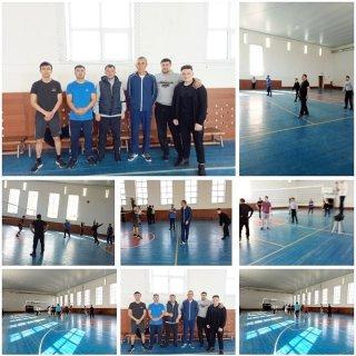 Товарищеский матч по волейболу