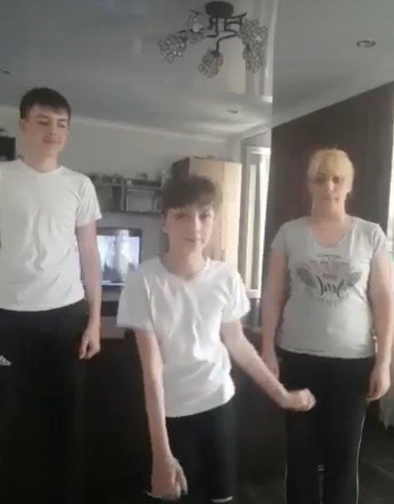 "Мама, папа, я - спортивная семья"